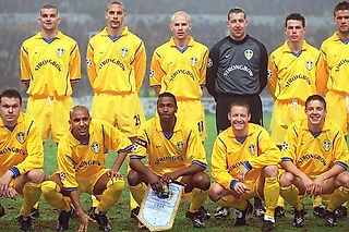 Лидс возвращается.А ведь 19 лет назад они играли в полуфинале ЛЧ УЕФА.Вспоминаем банду Дэвида О'Лири