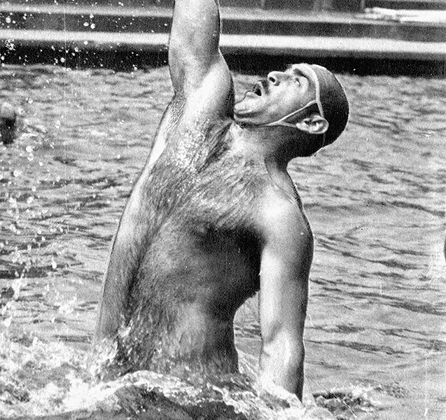 СССР и Венгрия столкнулись еще на Олимпиаде-1956: драка до крови в бассейне  – все из-за танков в Будапеште - Олимпийские виды - Блоги - Sports.ru