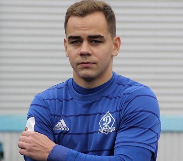 Лучшим футболистом брянского «Динамо» стал Владислав Дрогунов