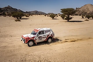 Осталось только две «Нивы»: как прошёл 9-й этап Dakar Classic-2022