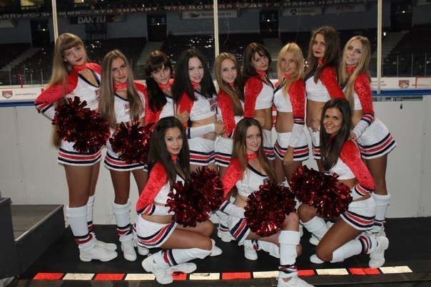 Социальная реклама в Канаде и ещё 19 мемов за прошедшие дни