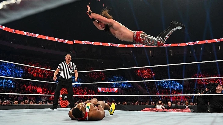 Обзор WWE Monday Night RAW 20.12.2021, изображение №29