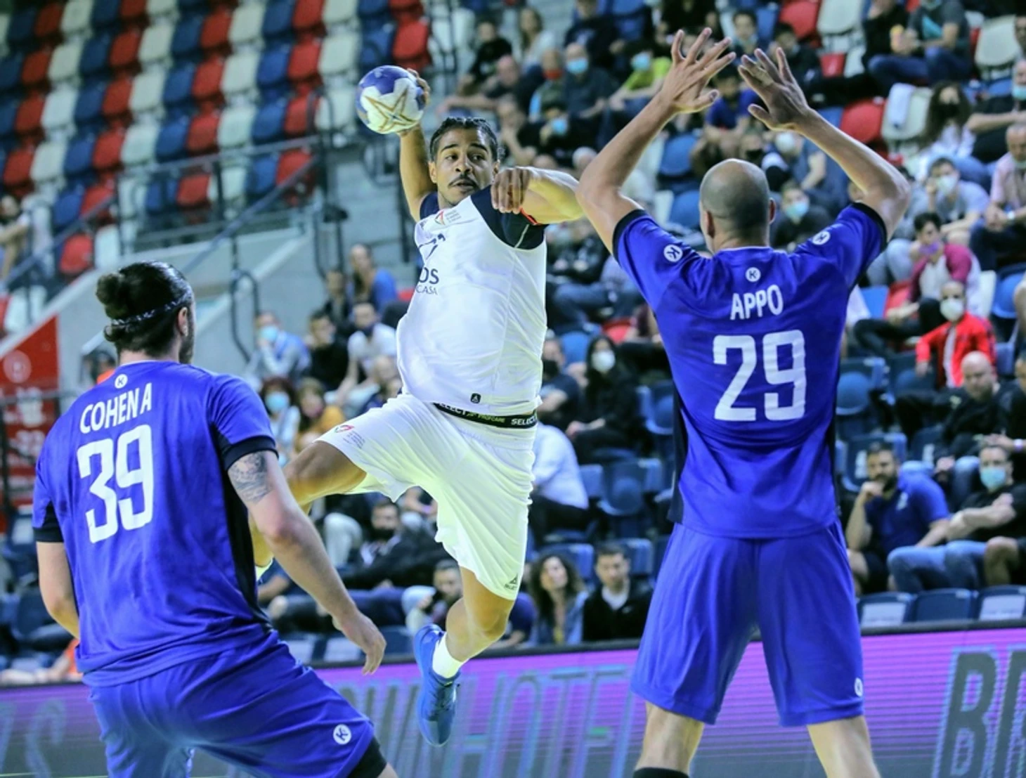 ЧЕ-2022. В компании досрочников — восемь новых сборных. Неразыгранных путевок осталось всего шесть, изображение №1