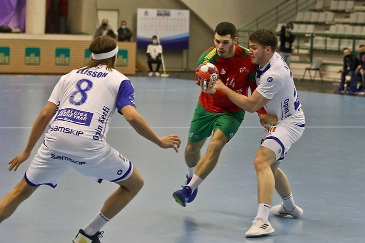 ЧЕ-2022. Календарь недосчитался пары матчей, боснийцы — пары плановых очков. Остальное — штатно, изображение №5