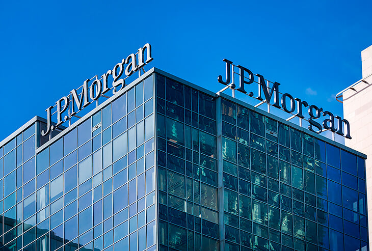 Деньги на Суперлигу обещал крупнейший банк США. Теперь ему меньше доверяют