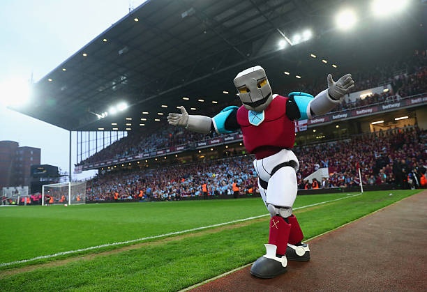 7 лет назад «Вест Хэм» не пустил «МЮ» в ЛЧ