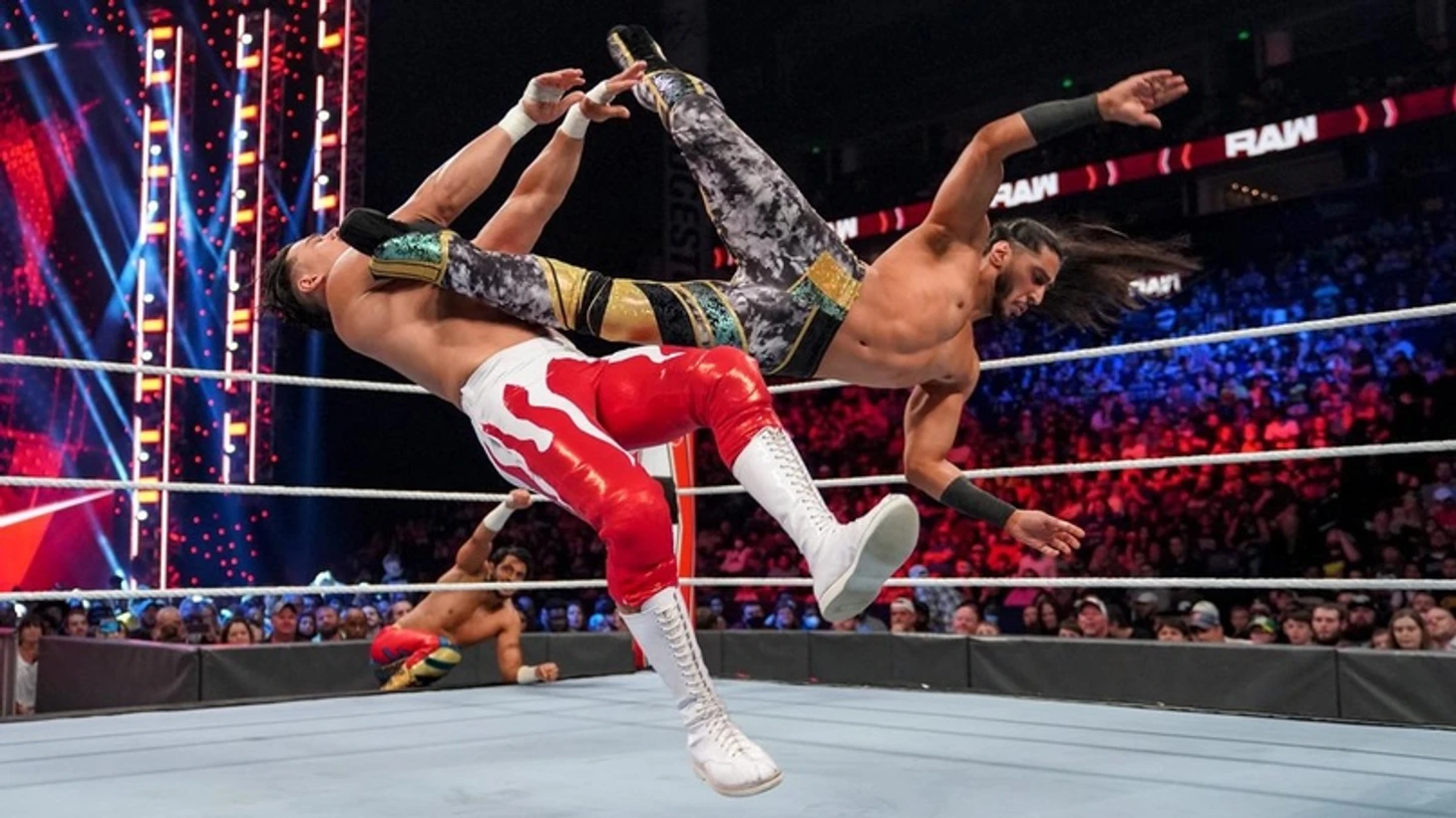 Обзор WWE Draft 2021: Monday Night RAW 04.10.2021, изображение №10