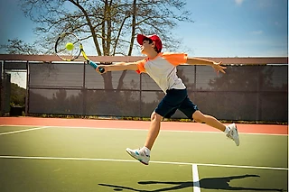 Теннис для детей — большой спорт для маленьких: как влияет на развитие ребёнка и в каком возрасте стоит отдавать?