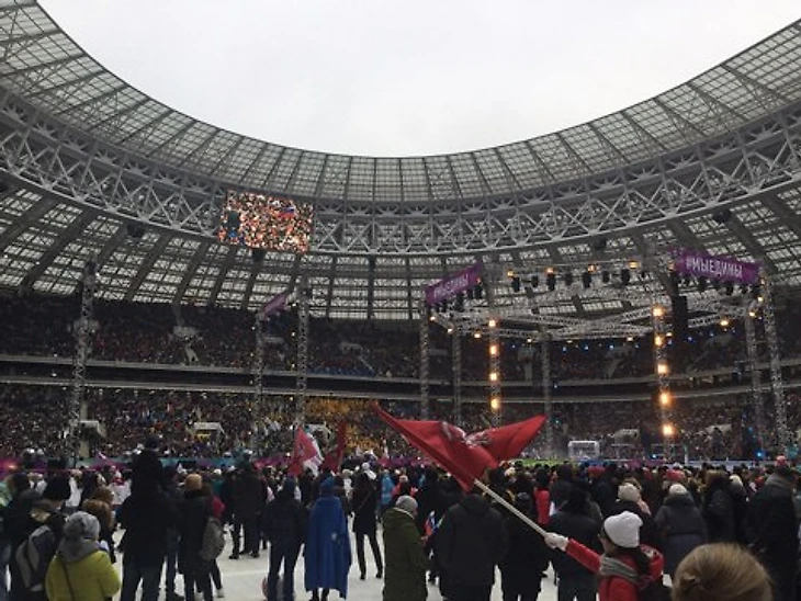 &quout;Лужники&quout; во время концерта ко Дню Народного Единства