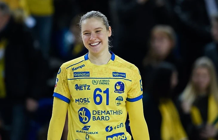 Наши в Европе. Валерия Маслова: "Буду смотреть на океан и скучать по тем, с кем подружилась в Меце!", изображение №1