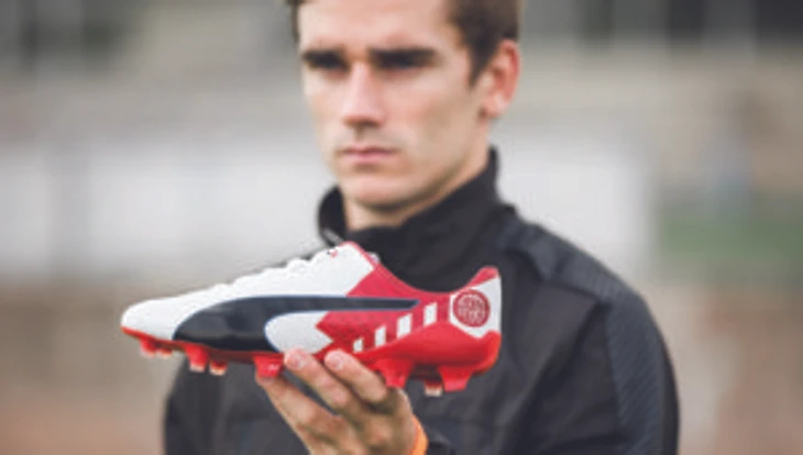 kickster_ru_puma-griezmann-evospeed_0002_17ss_social_ts_pumafootball_q1_derbyfever_antoinegriezmann_4