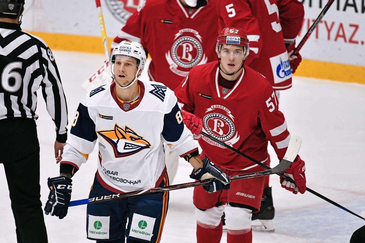 «Витязь» уступил «Магнитке» в первом товарищеском матче. Артюхин забил свой первый гол! У нас есть видео!