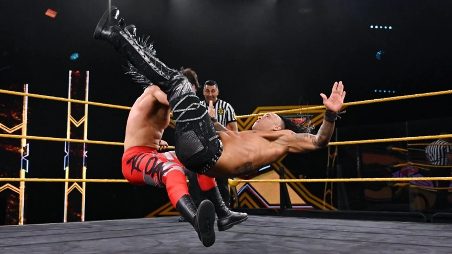 Обзор WWE NXT Takeoff to TakeOver 23.09.2020, изображение №7