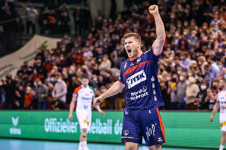 Бундеслига. Плановая неожиданность. "Фленсбург" прервал серию "Магдебурга" из 16 побед, изображение №1