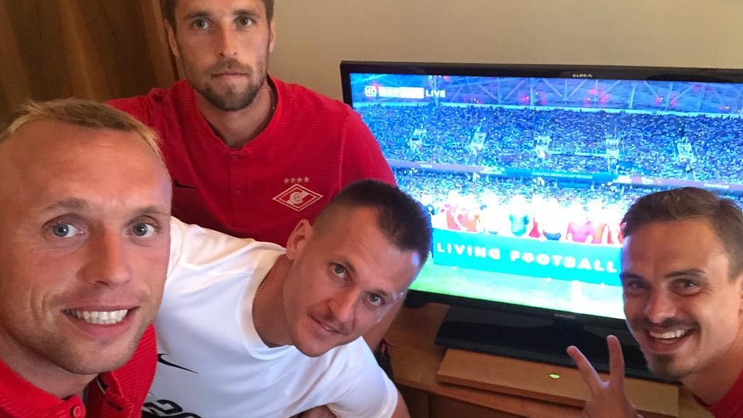 Сборная России по футболу, ЧМ-2018 FIFA, Артем Ребров, Андрей Ещенко, Денис Глушаков, Дмитрий Комбаров, болельщики Сборная России по футболу, ЧМ-2018 FIFA, Артем Ребров, Андрей Ещенко, Денис Глушаков, Дмитрий Комбаров, болельщики