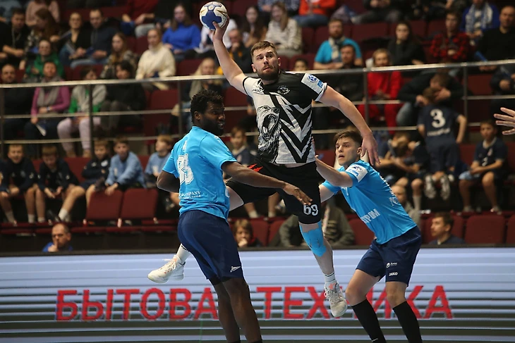 SEHA-Gazprom League. Питер полюбил гандбол. Но "финал четырёх" для "Зенита" теперь под вопросом, изображение №3