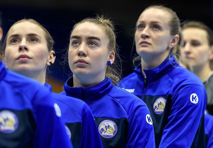 Olimpbet Суперлига. Ольга Щербак: "В детстве бросала мяч по воротам, нарисованным мелом на стене", изображение №3