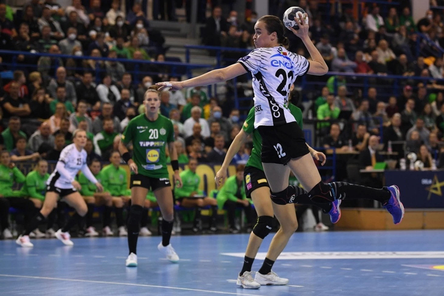 Лига чемпионов. Первый круг почти завершен: на вершине — венгерки, очков не терял только "Дьер", изображение №3