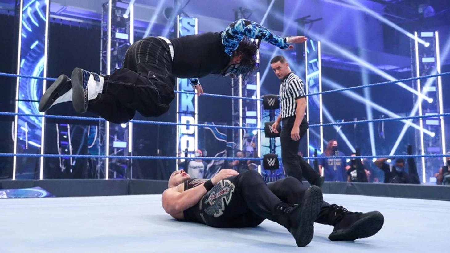 Обзор WWE Friday Night Smackdown 07.08.2020, изображение №8