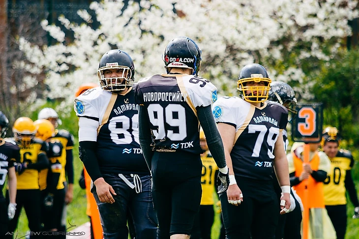 &quout;Адмиралы&quout; - &quout;Бизоны&quout;