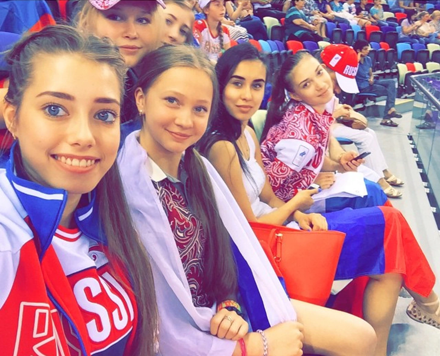 https://photobooth.cdn.sports.ru/preset/post/2/5e/fa4496157414092cf17c6aa153734.png