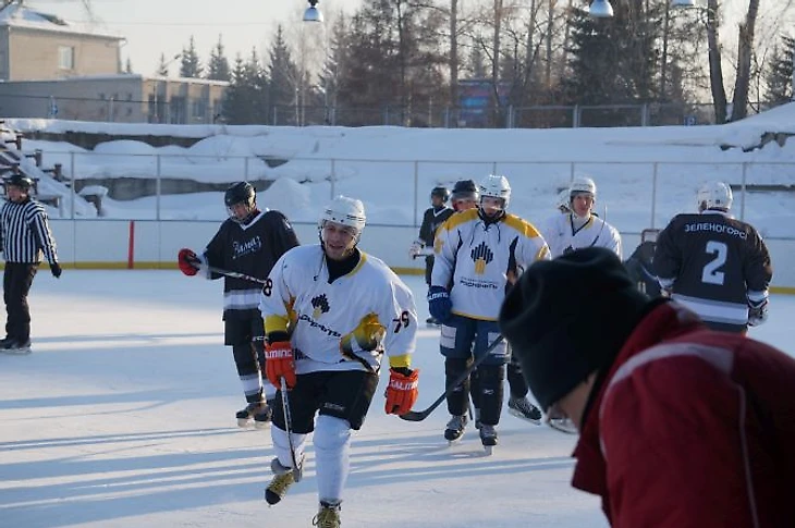 Фрагмент матча &quout;Алмаз&quout; (Зеленогорск) – &quout;Ачинск-Роснефть&quout; (Ачинск)