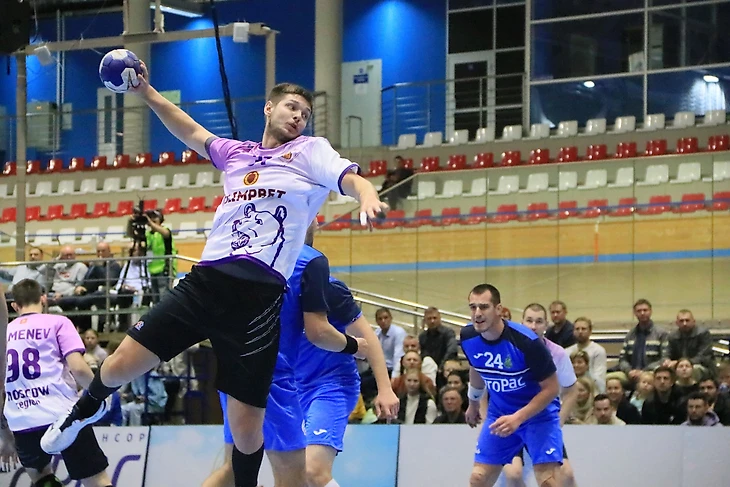 Olimpbet Суперлига. Виктор Фурцев: "Раньше доставалось от наших голкиперов за действия в защите!", изображение №2