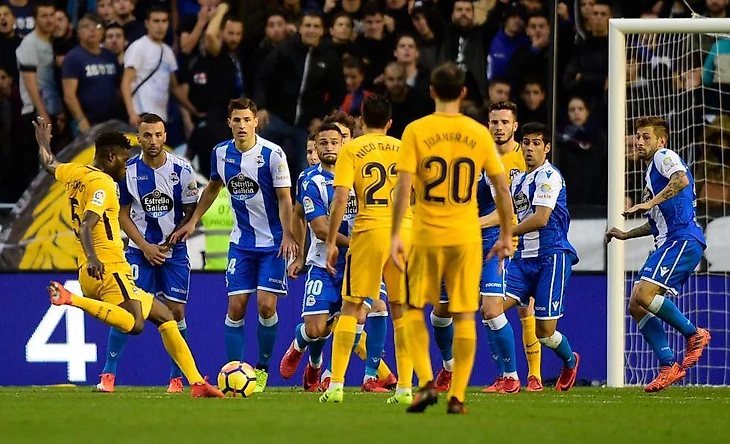 Парти бьёт по воротам