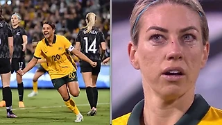 Футболистка сборной Австралии увидела свой разбитый нос на большом экране. Ее реакция – бесценна