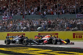Стюарды отклонили просьбу Red Bull о пересмотре наказания Льюиса Хэмилтона на Гран-при Великобритании