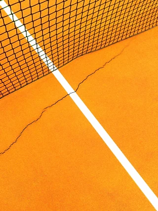 Белорус сфоткал теннисный корт на айфон. И победил в конкурсе Apple