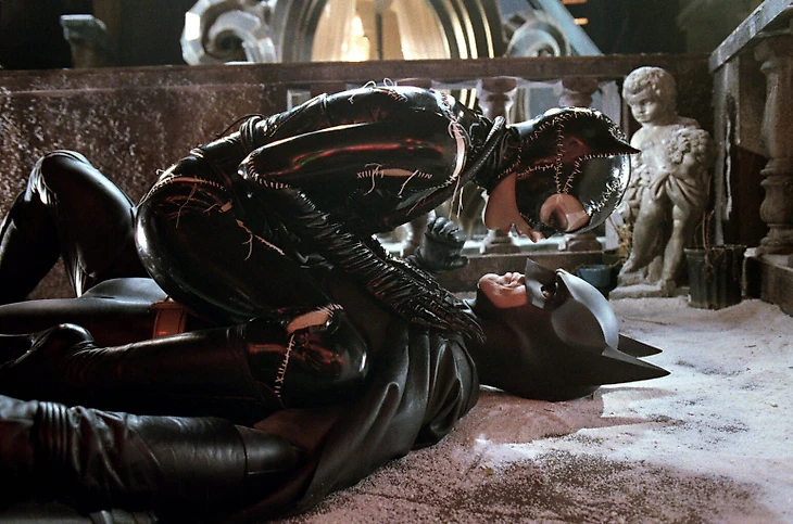 В конце 90-х самым успешной комиксной кинофраншизей была серия фильмов о Бэтмене.