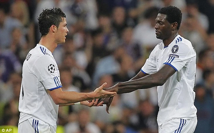 адебайорироналдунаодномфотудвакрутыхигрока