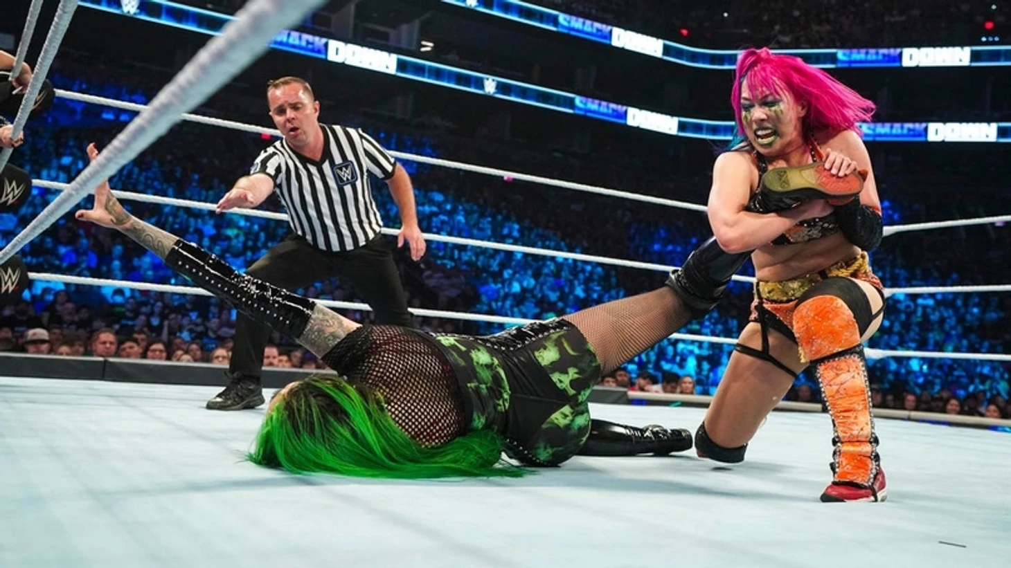 Обзор WWE Friday Night Smackdown 01.07.2022, изображение №5