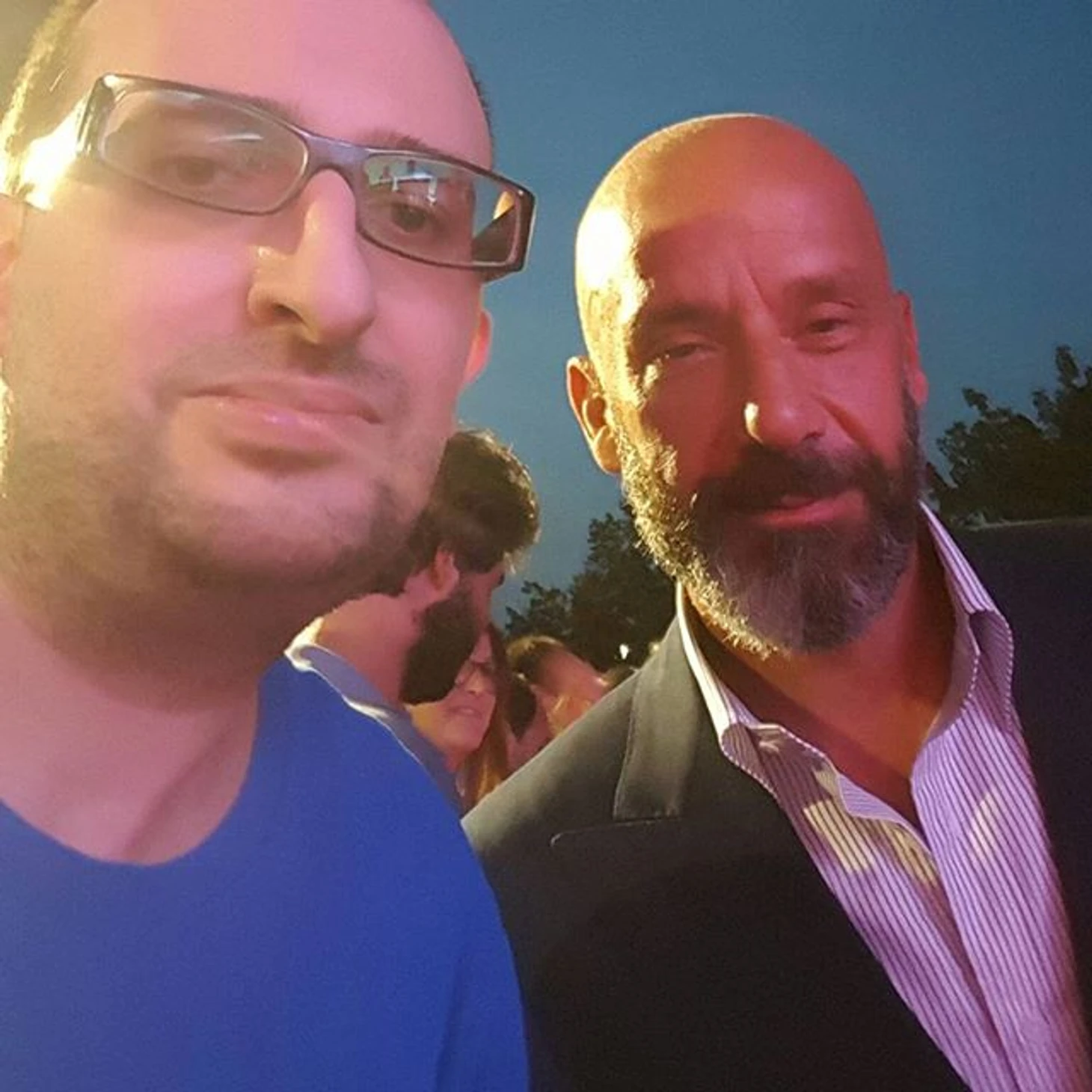 https://photobooth.cdn.sports.ru/preset/post/2/ae/e11424fea47f78979a1775ccfbb1b.png