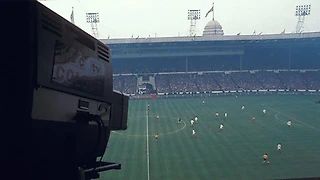 Камера BBC транслирует финал Кубка Англии по футболу 1968 года
