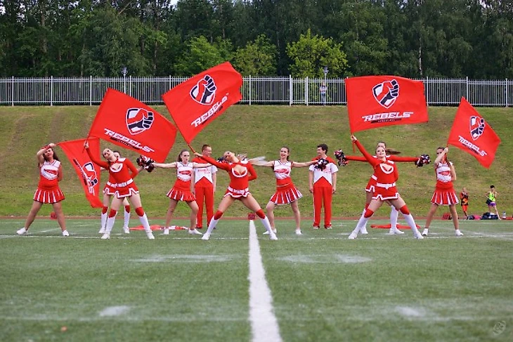 Rebels cheerleading crew on the prematch show