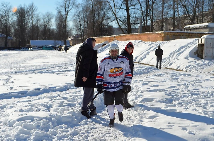 Хоккей Ивот