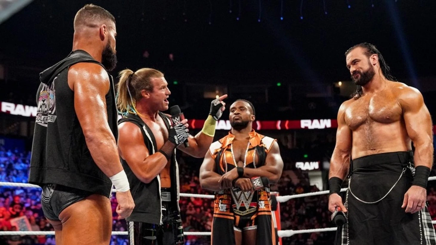 Обзор WWE Draft 2021: Monday Night RAW 04.10.2021, изображение №12