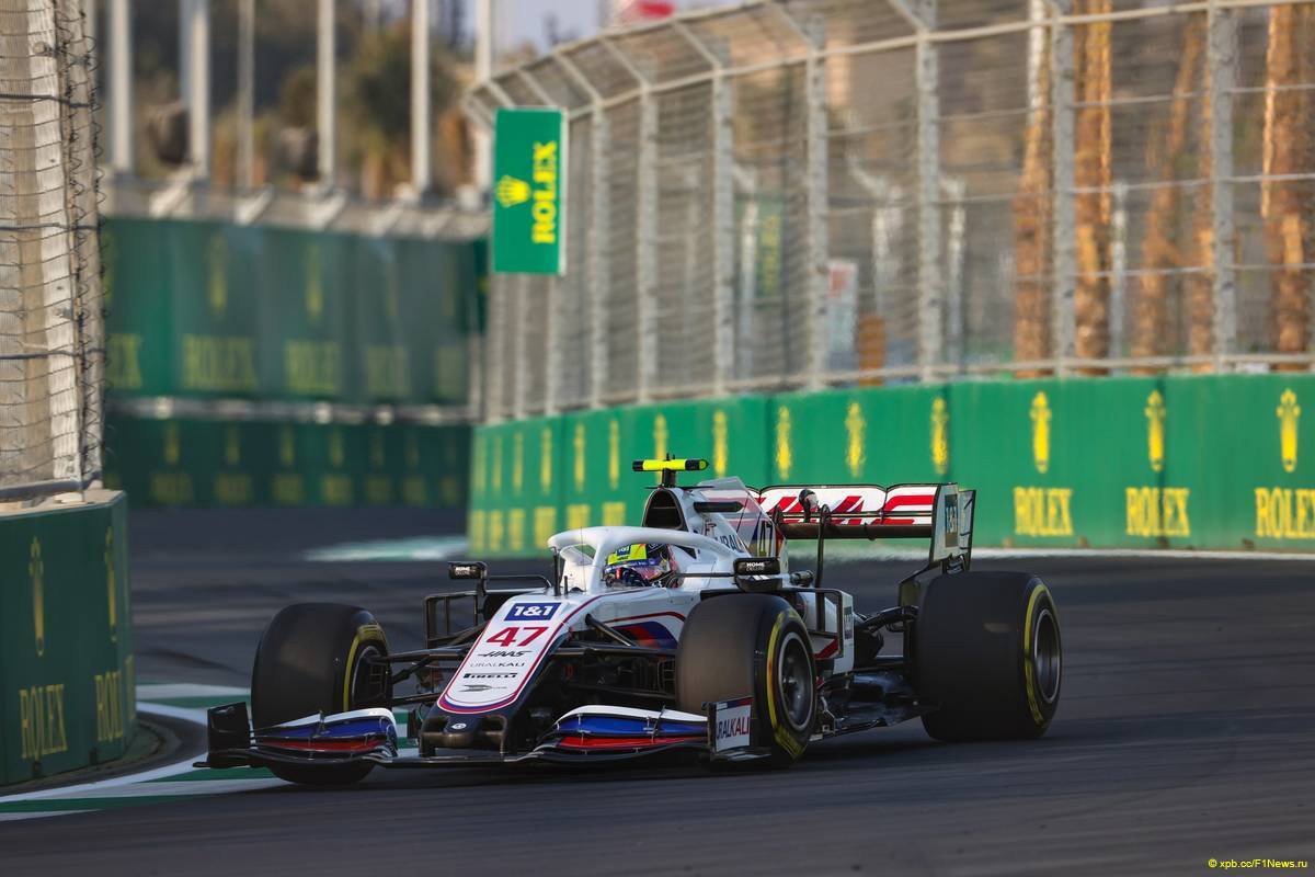 Формула 1 саудовская аравия практика 1. Saudi Arabian GP 2021.