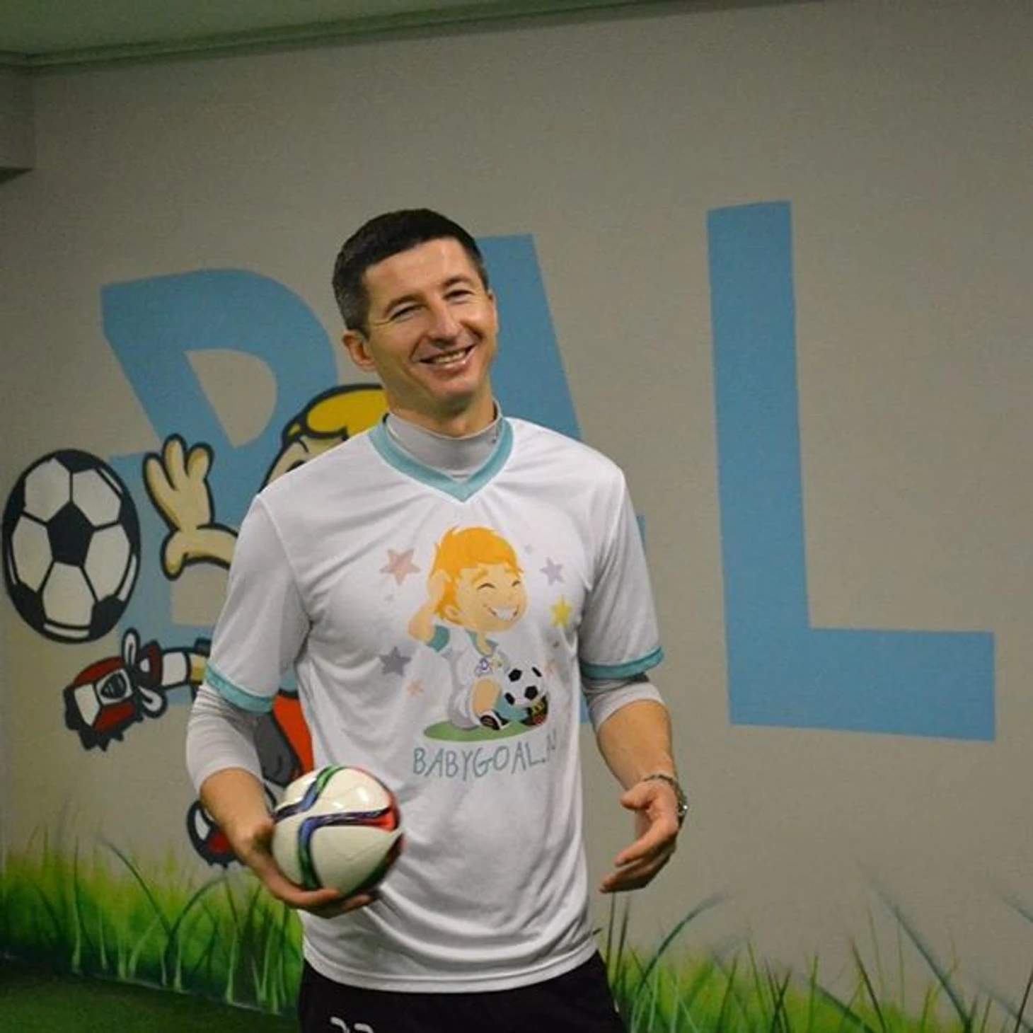 https://photobooth.cdn.sports.ru/preset/post/2/e7/88452effc42cbb8270e9d369c8976.jpeg