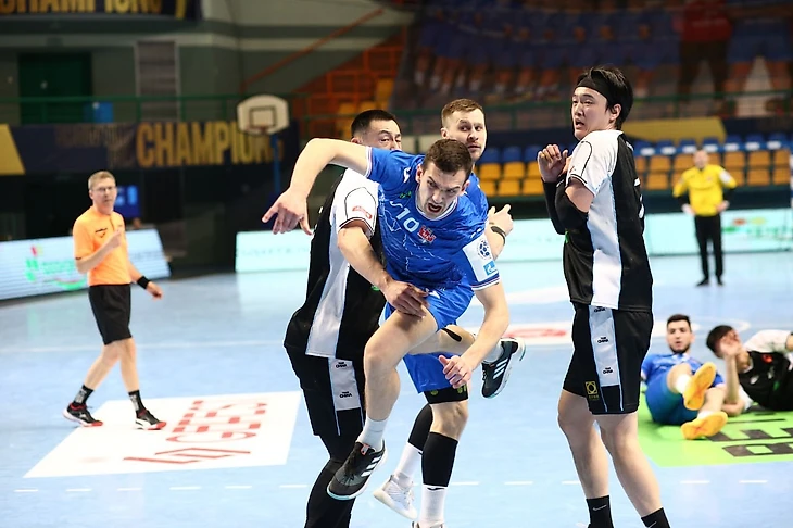 Беларусь. "Аисту" в Бресте удобнее, чем в Минске. Но в перерыве Кокшаров нашёл правильные слова, изображение №1