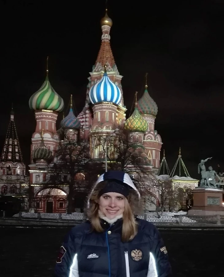 &quot;Моя мечта — хотя бы сезон отыграть в России&quot;. Дочь советских гандболистов развивает карьеру в Испании, изображение №6
