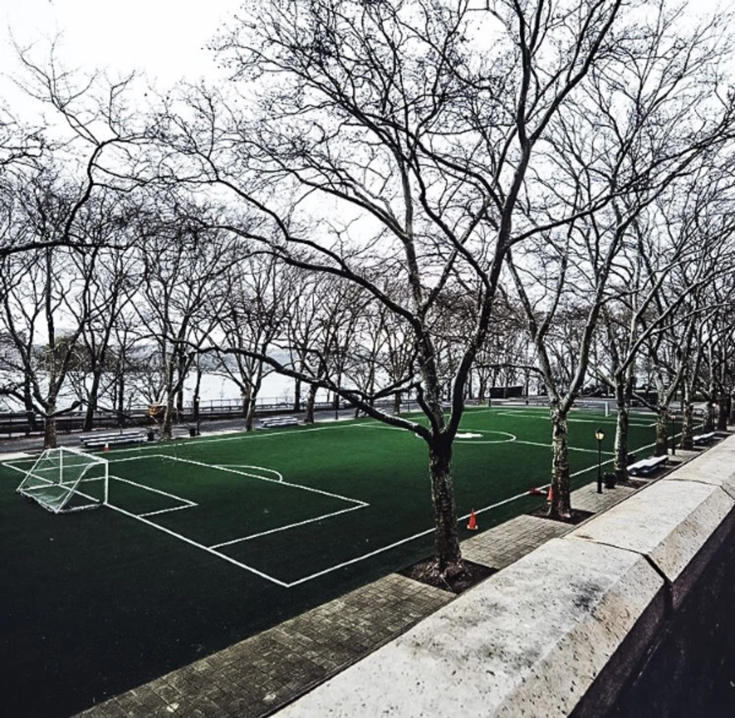 https://photobooth.cdn.sports.ru/preset/post/2/f0/602f5f1ec4271b5fa56115ae3e627.png