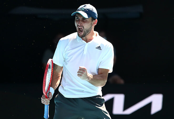 Аслан Карацев – герой Australian Open! Отыгрался с 0:2 по сетам и ворвался в 1/4 финала на дебютном «Шлеме»