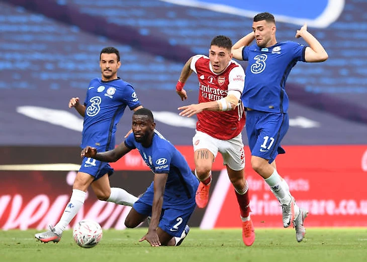 Hector Bellerin of Arsenal takes on Mateo Kovacic and Antonio Rudiger of Chelsea during the FA Cup Final match between Arsenal and Chelsea at Wembley...