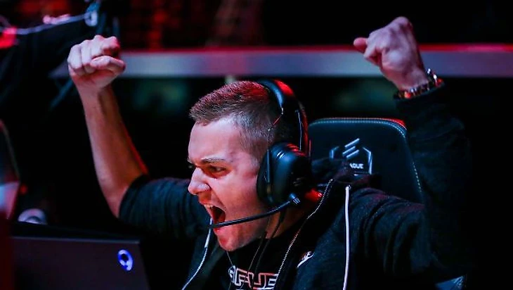 NiKo na najniższym stopniu podium rankingu najlepszych graczy CS:GO  (sport.tvp.pl)
