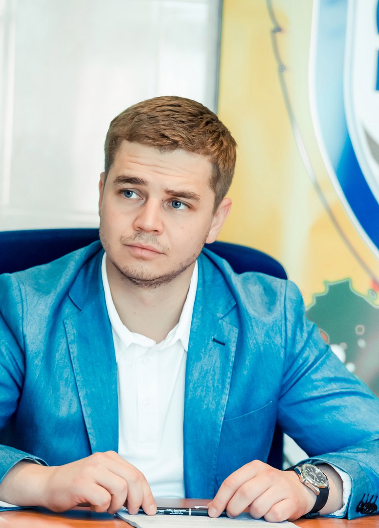 Дневники спортивного директора: интервью с президентом ФК «Анжи-Юниор» Константином Тарасовым