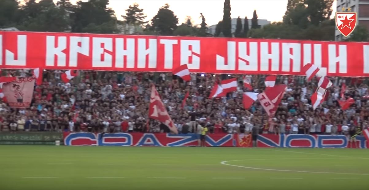 Фанатам &#171;Црвены Звезды&#187; запрещено посещать матчи Лиги чемпионов, поэтому они пришли на тренировку