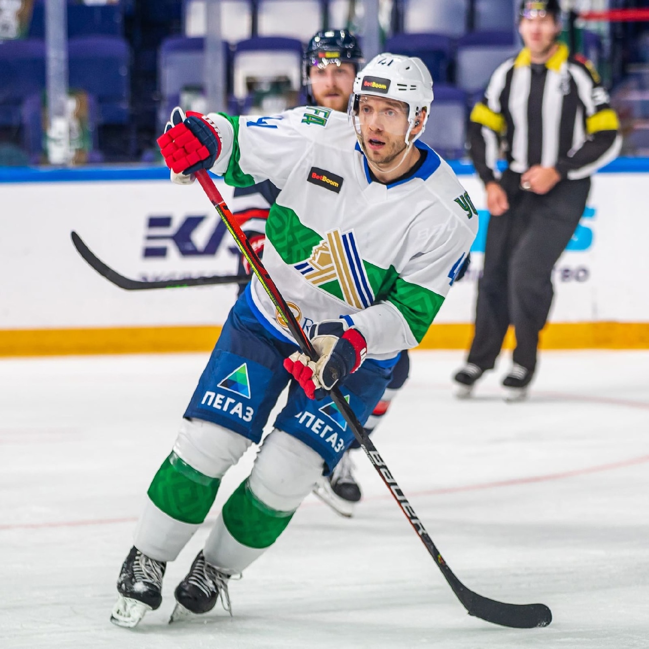 Оказывается, Кулемин еще в порядке. В 35 лет сменил команду и сделал хет-трик в первом же матче